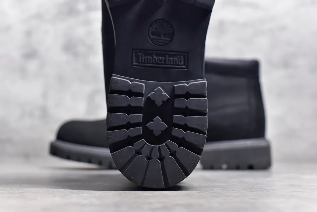 Local 💰600 is back in season [New product real shots] Dongguan original Y version #Men's shoes genuine half size Dongguan OEM quality #Upgraded original 2024 version packaging box and accessories #Original last original paper version data development version #Original Baoyuan injection machine #Three-line computer sewing lines are in line #Using homologous imported first-layer frosted leather materials It has anti-water repellent function (all interiors are made of real leather materials!!) #Original consistent full nubuck leather collar #Anti-fatigue shock-absorbing honeycomb PU insole #Lightweight anti-slip rubber foam combination bottom ❗️The world's leading outdoor brand·Timberland/Timberland Fatigue Chukka Nubuck Boots classic outdoor short-cut all-match workwear Martin boots "Full Black Warrior" TB032085 001 Size: Male / 39.5 40 41 42 43 44 (Leather shoe size: one size larger than sports shoes!) Original hardware molded shoelace buckle Newly upgraded top-notch craftsmanship Zhongshan original factory Original imported waterproof leather Injection molded outsole Horizontal folding dynamic water repellent Original and consistent full nubuck leather collar, all cow lining, brand new original factory packaging shoe box, exclusive supply in the market